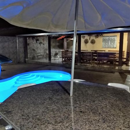 Sobrado Frente P/Lago Com Piscina Aquecida Caldas Novas Exterior photo